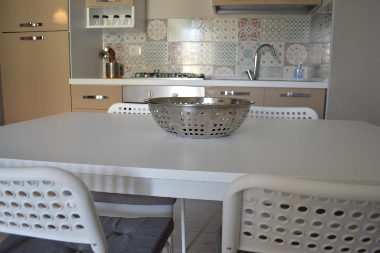 Ad Un Passo Dal Mare Appartement Porto SantʼElpidio Buitenkant foto