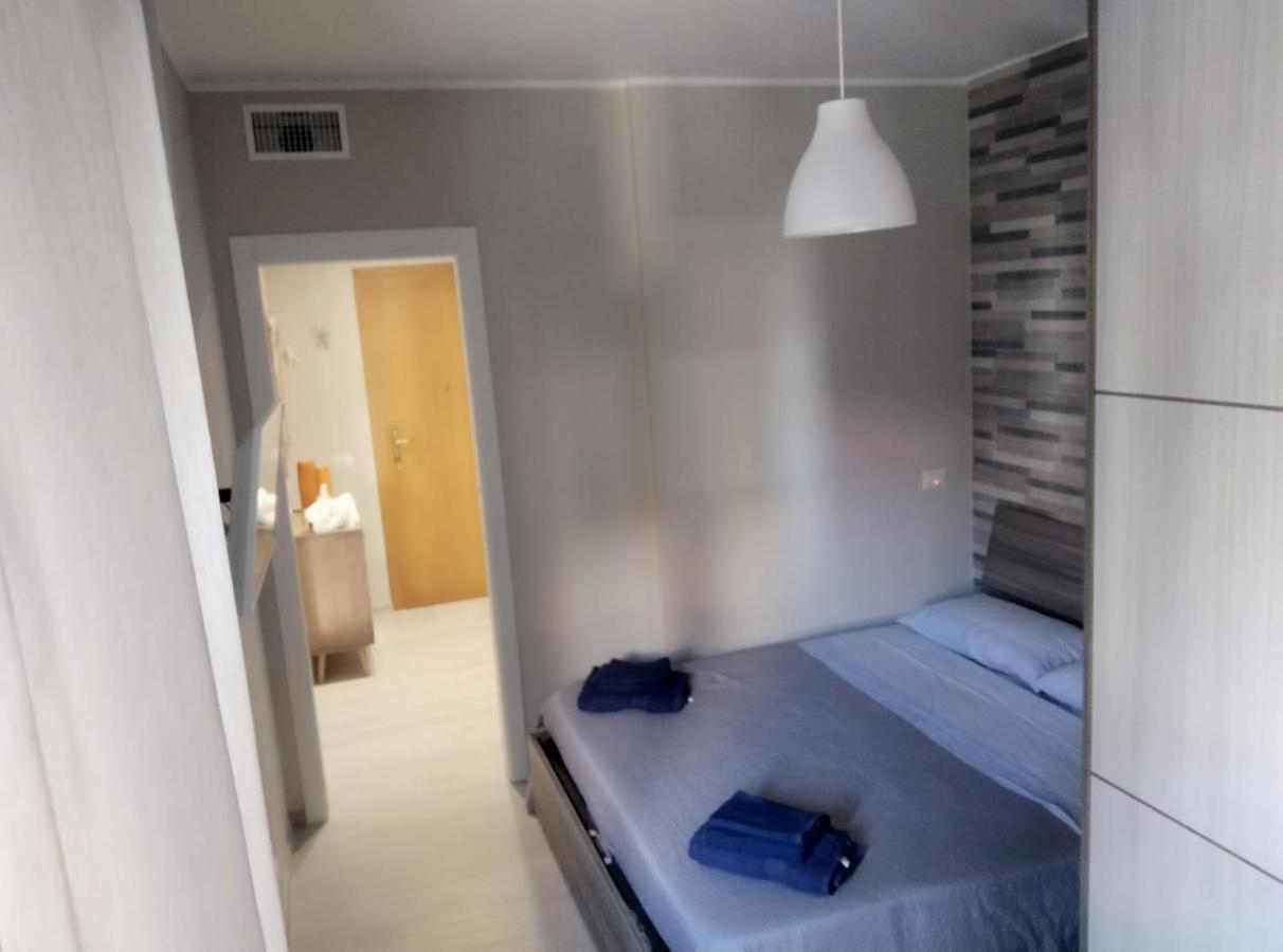 Ad Un Passo Dal Mare Appartement Porto SantʼElpidio Buitenkant foto