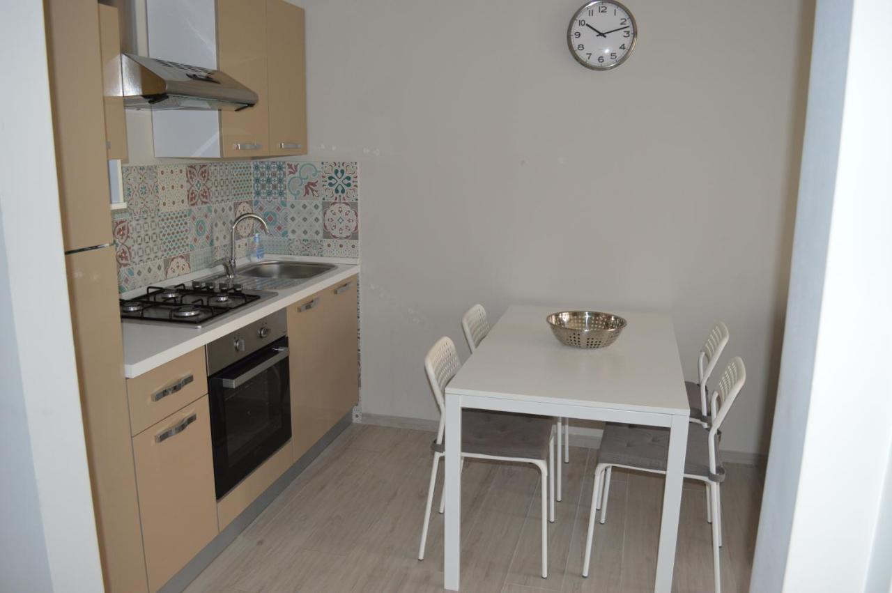 Ad Un Passo Dal Mare Appartement Porto SantʼElpidio Buitenkant foto