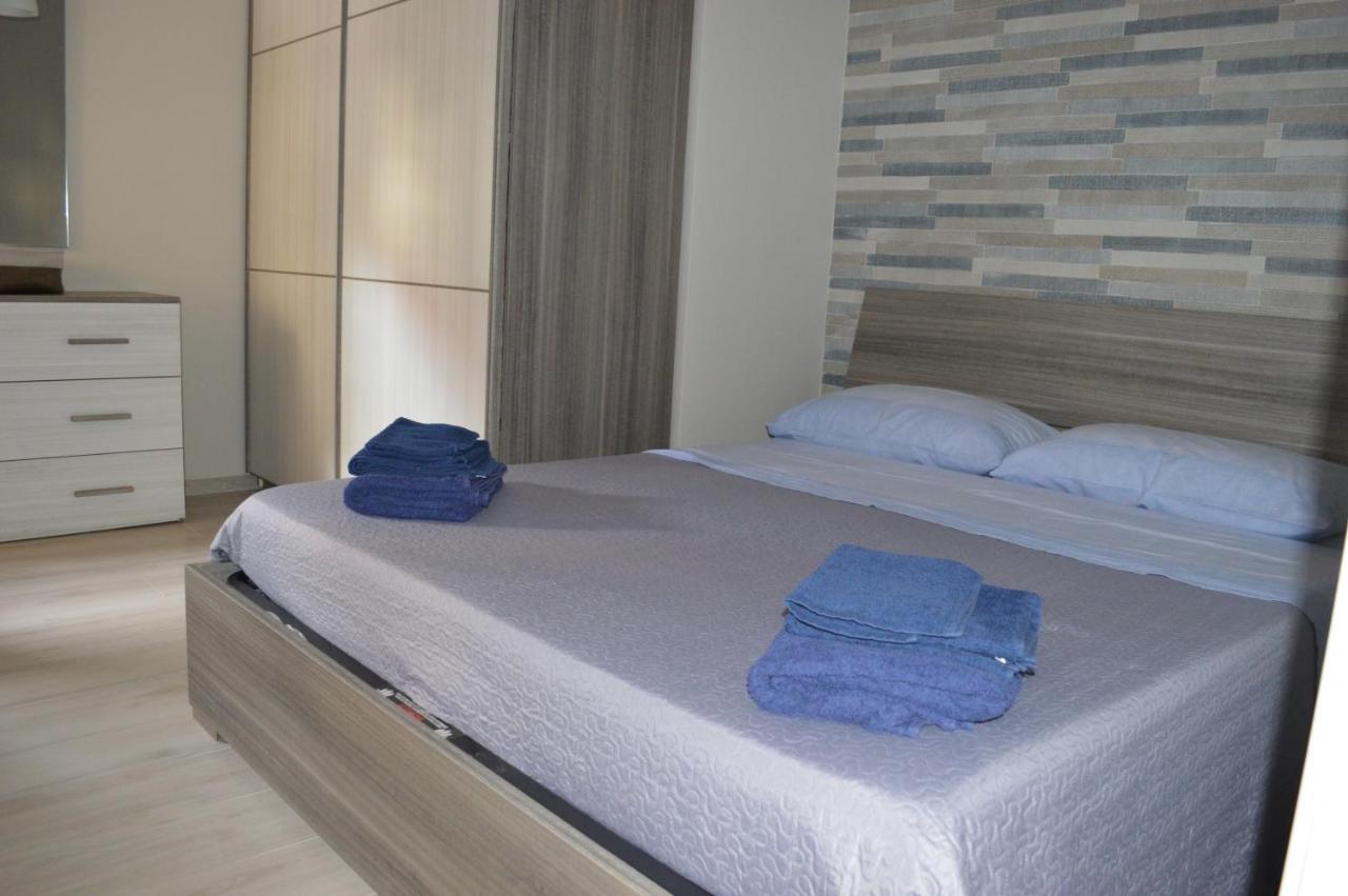 Ad Un Passo Dal Mare Appartement Porto SantʼElpidio Buitenkant foto