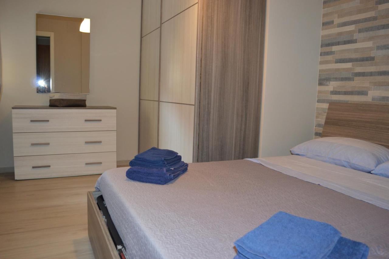 Ad Un Passo Dal Mare Appartement Porto SantʼElpidio Buitenkant foto