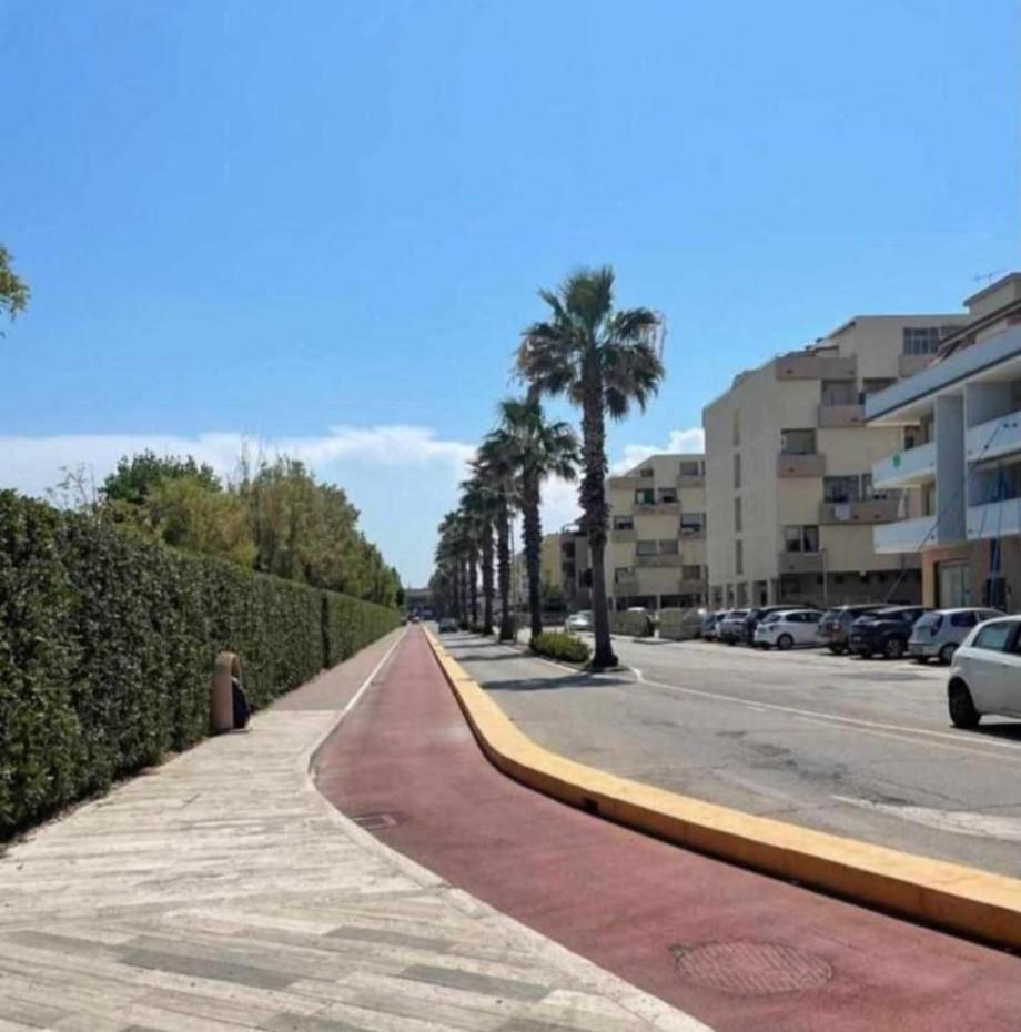 Ad Un Passo Dal Mare Appartement Porto SantʼElpidio Buitenkant foto